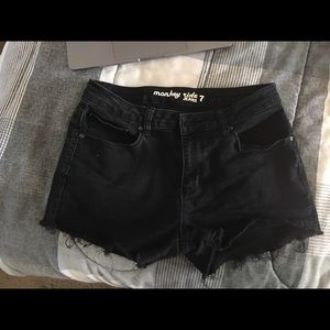 Basic black short shorts